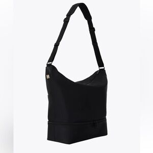 Beis THE CRESCENT WEEKENDER IN BLACK NWT